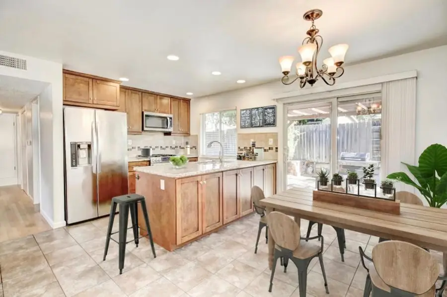 9946 Redstone Drive, Sacramento, CA 95827 - Image #3