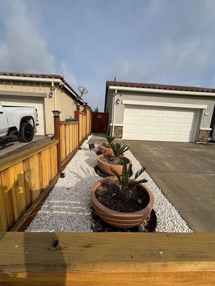 1434 Hayley Street, Los Banos, CA 93635 - Image #3