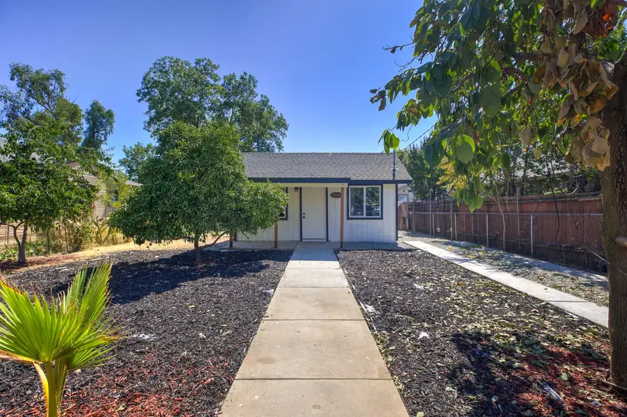 2328 Boxwood Street, Sacramento, CA 95815 - Image #2