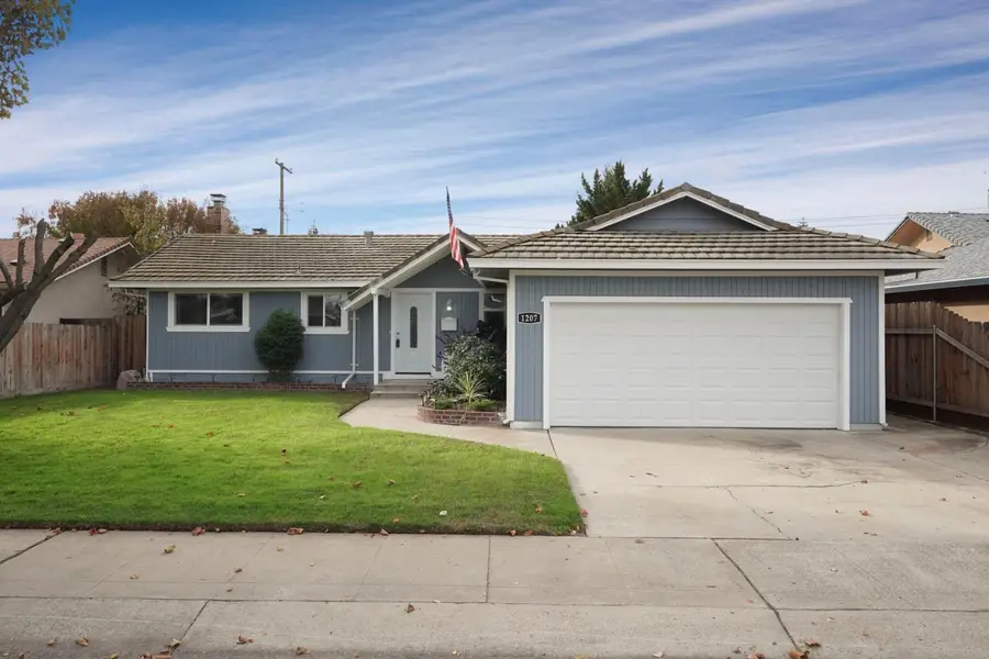 1207 S Crescent Avenue, Lodi, CA 95240 - Image #3