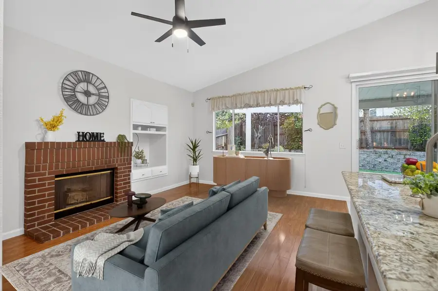 860 Rathbone Circle, Folsom, CA 95630 - Image #3