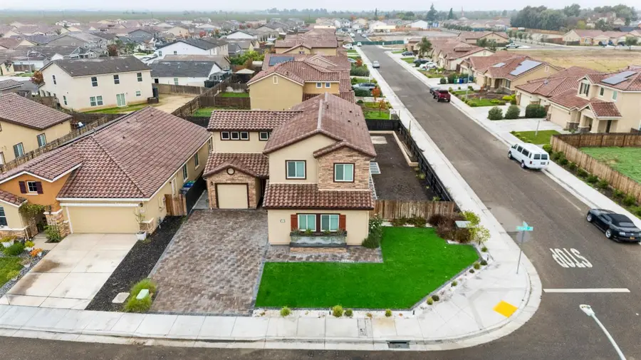 1974 Gus Villalta Drive, Los Banos, CA 93635 - Image #3