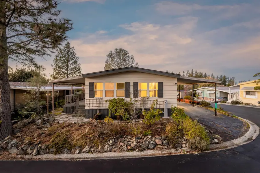 451 Holly Drive, Grass Valley, CA 95945 - Image #2