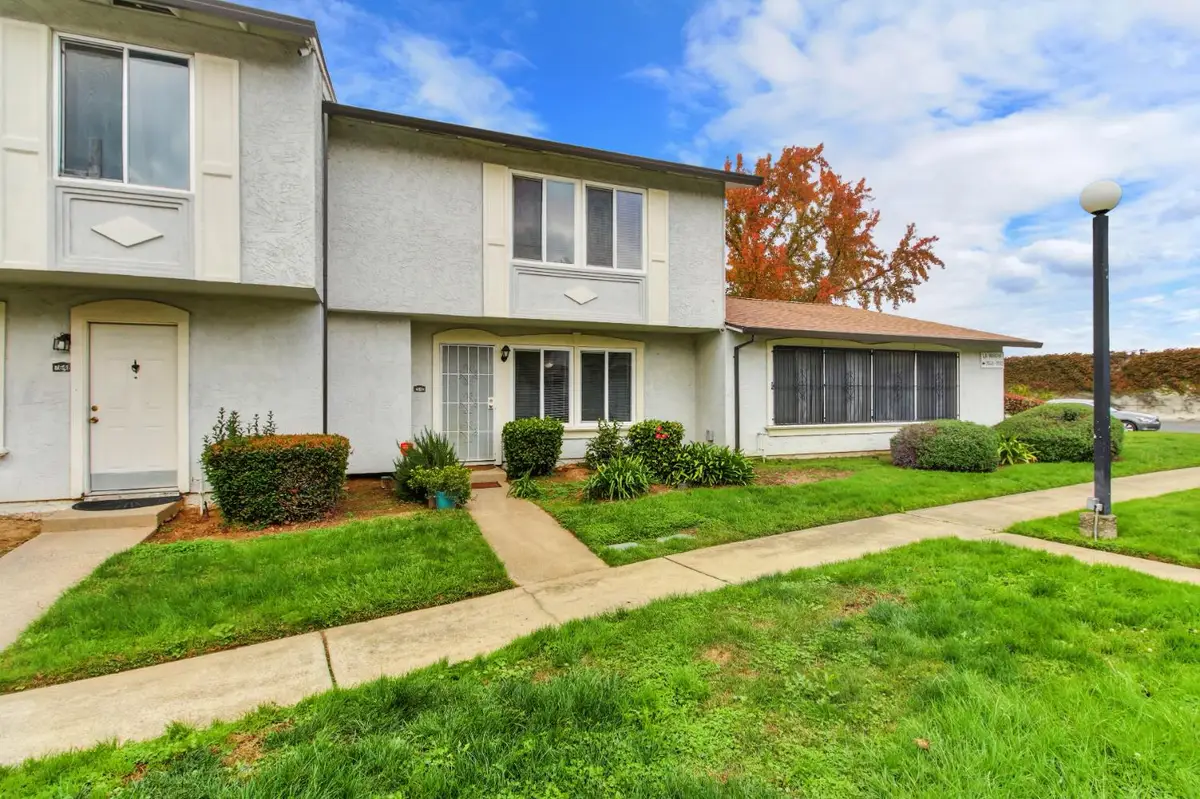 7646 La Mancha Way, Sacramento, CA 95823 - Image #1