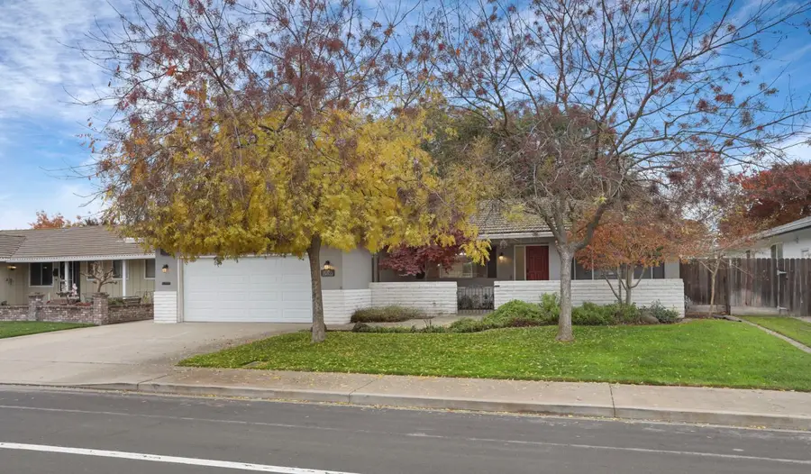 1021 S Mills Avenue, Lodi, CA 95242 - Image #3