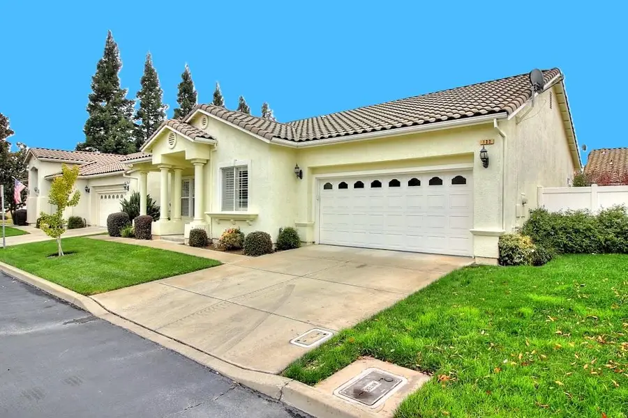 130 Little Johns Creek Drive, Oakdale, CA 95361 - Image #2