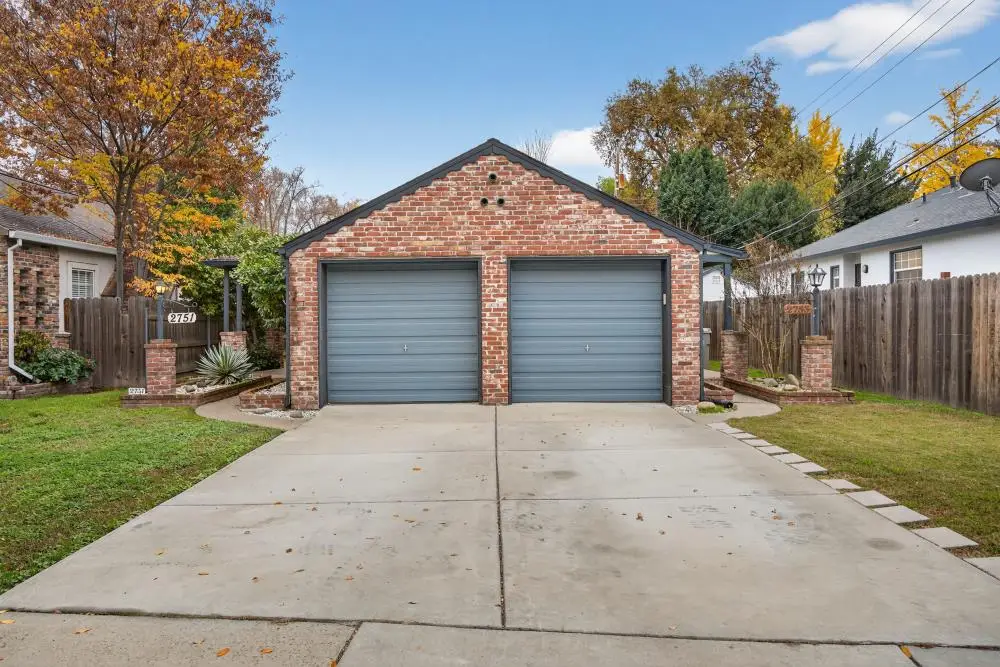 2751 Riverside Boulevard, Sacramento, CA 95818 - #1