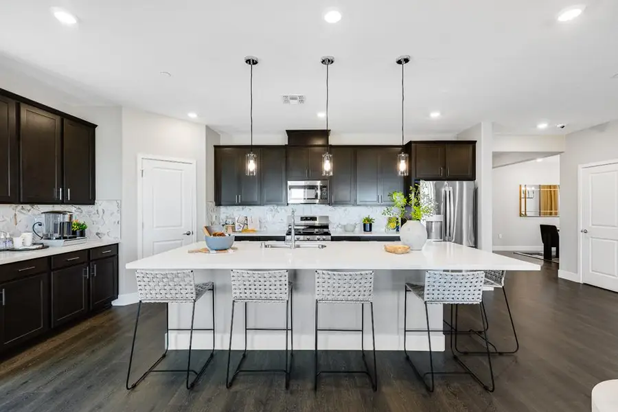 8085 Gwinn Circle, Elk Grove, CA 95757 - Image #2