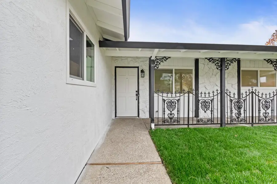 2115 Valmora Drive, Stockton, CA 95210 - Image #2