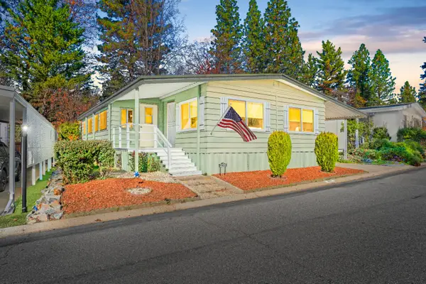 10042 Grinding Rock Drive, Grass Valley, CA 95949