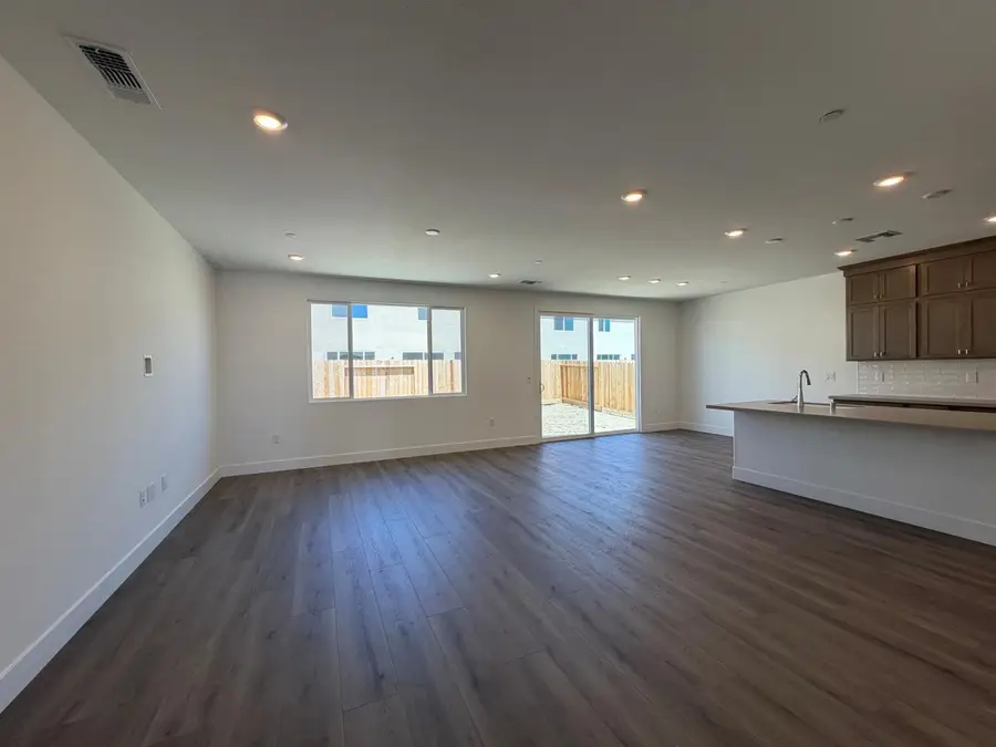 4869 Aucutt Way, Sacramento, CA 95835 - #3