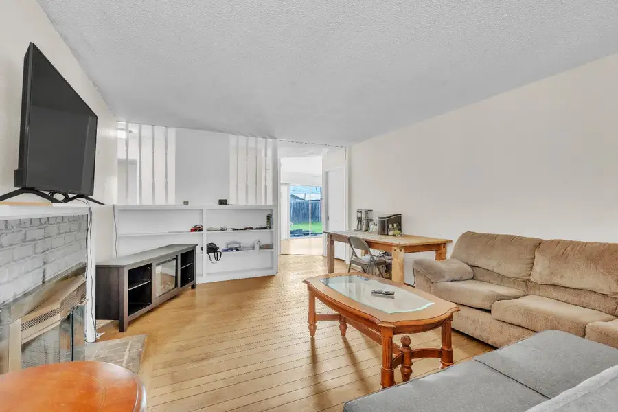 7323 Springman Street, Sacramento, CA 95822 - Image #3