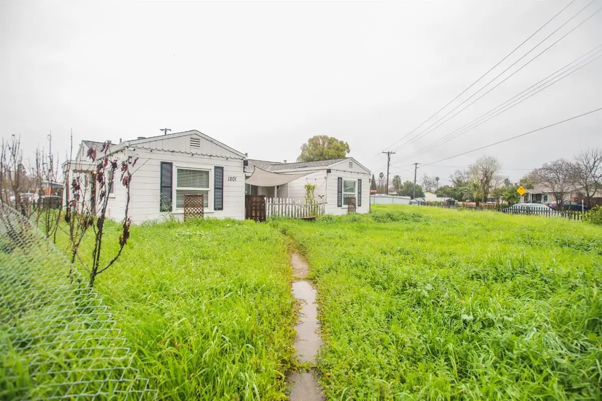 1201 Helena Avenue, Sacramento, CA 95815 - #1