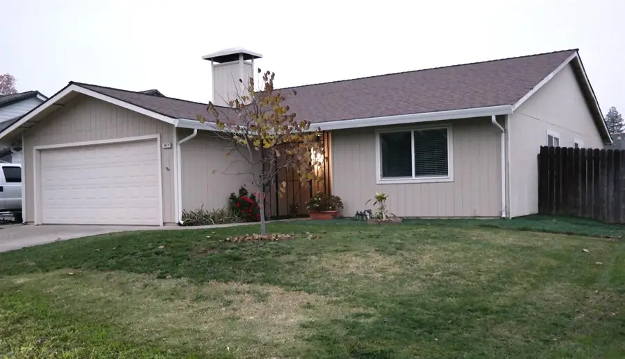 7613 Valley Wood Drive, Sacramento, CA 95828 - Image #2