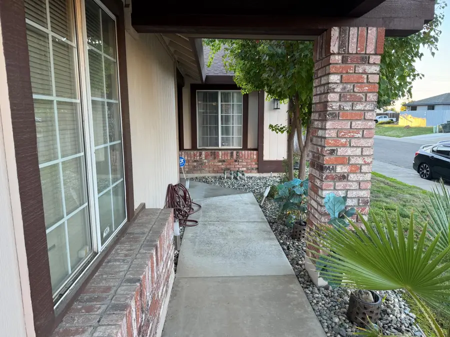 8716 Cord Way, Sacramento, CA 95828 - Image #3