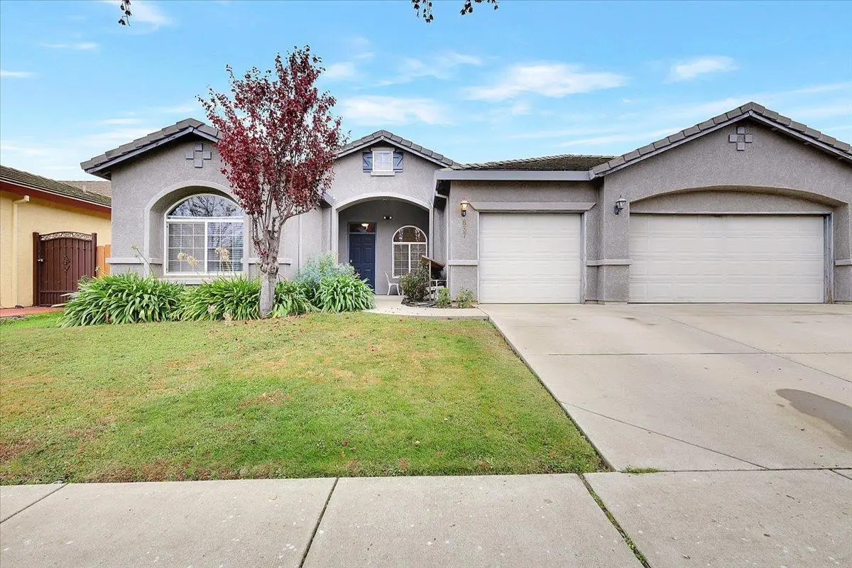 637 Anna Drive, Yuba City, CA 95993 - Image #1