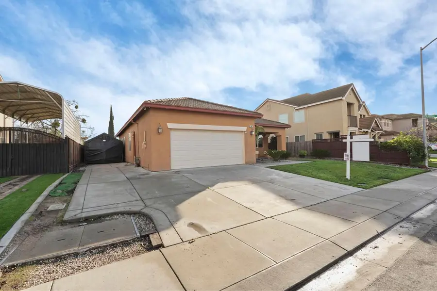904 Sebastian Lane, Manteca, CA 95336 - Image #2