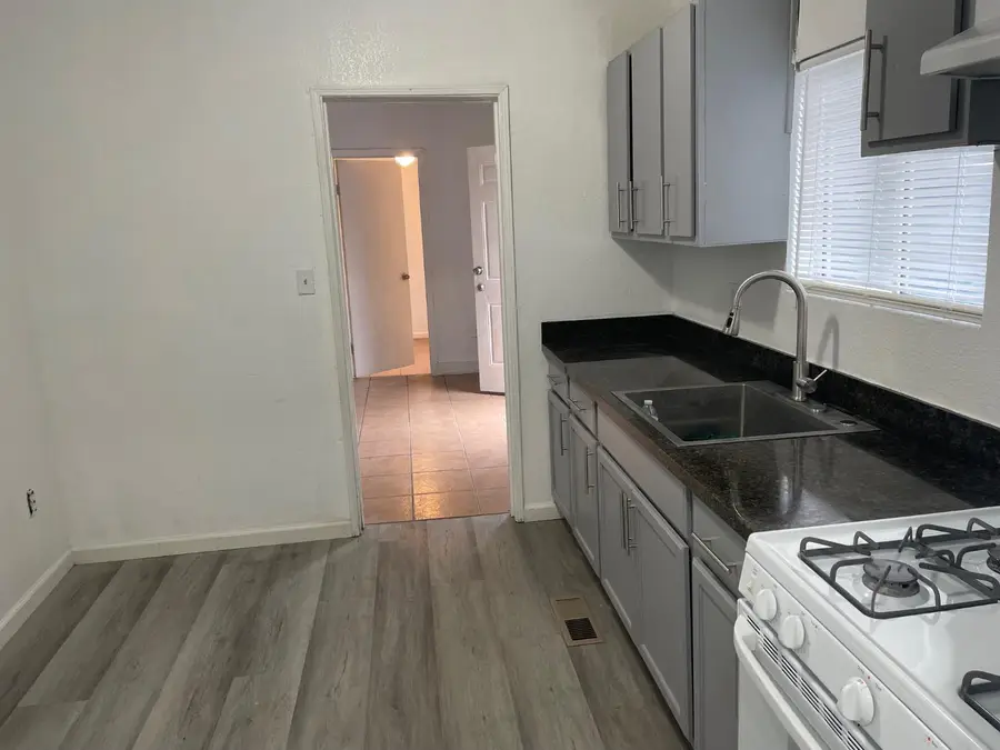 421 E Elm Street, Lodi, CA 95240 - Image #2