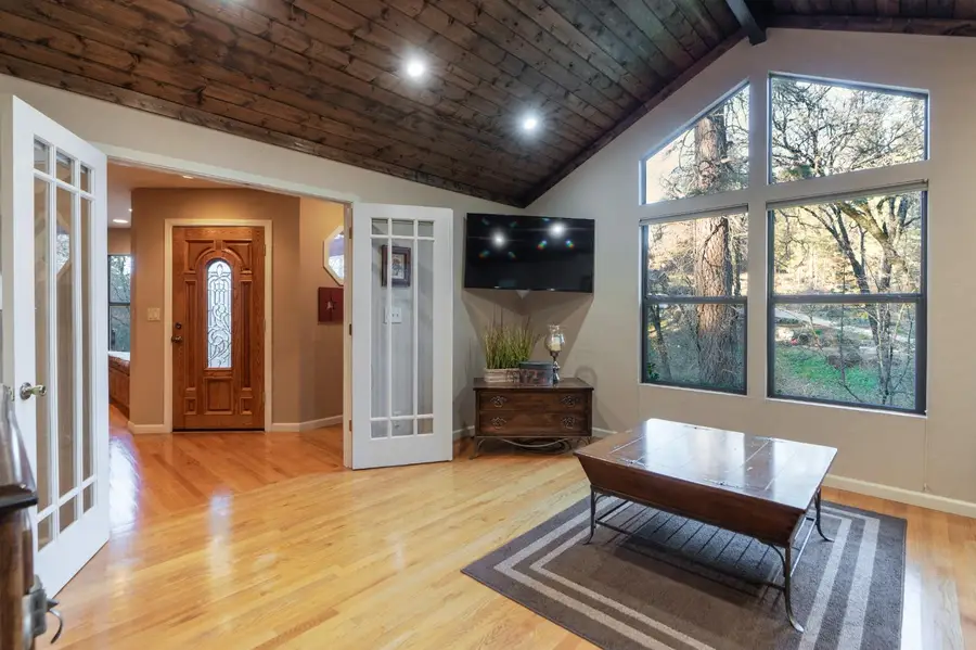 2055 Lost Spur Lane, Meadow Vista, CA 95722 - Image #2