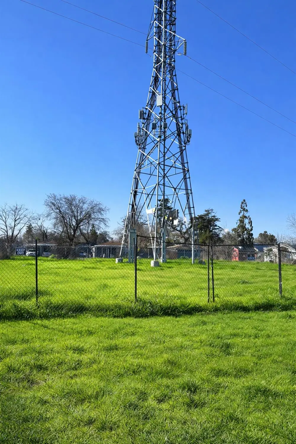 3175 Callecita Street, Sacramento, CA 95815 - Image #1