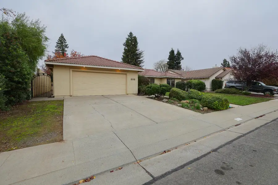 896 Ridgeview Drive, Woodland, CA 95695 - Image #3