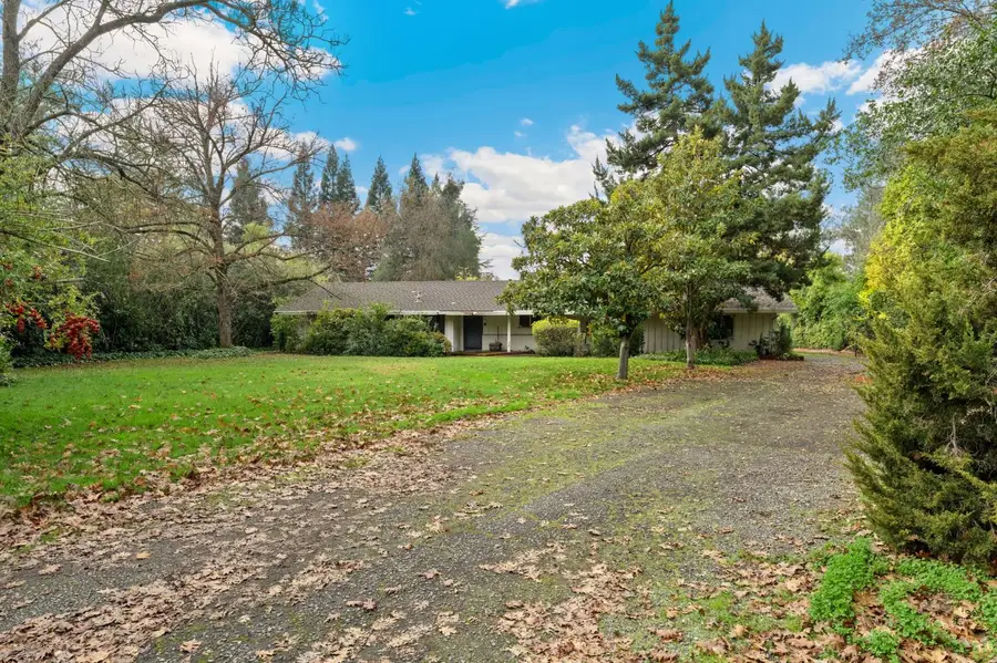 1831 Maple Glen Road, Sacramento, CA 95864 - Image #2