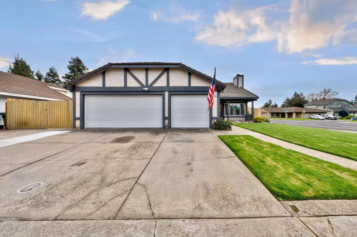 8600 Jade Crest Court, Elk Grove, CA 95624 - Image #1