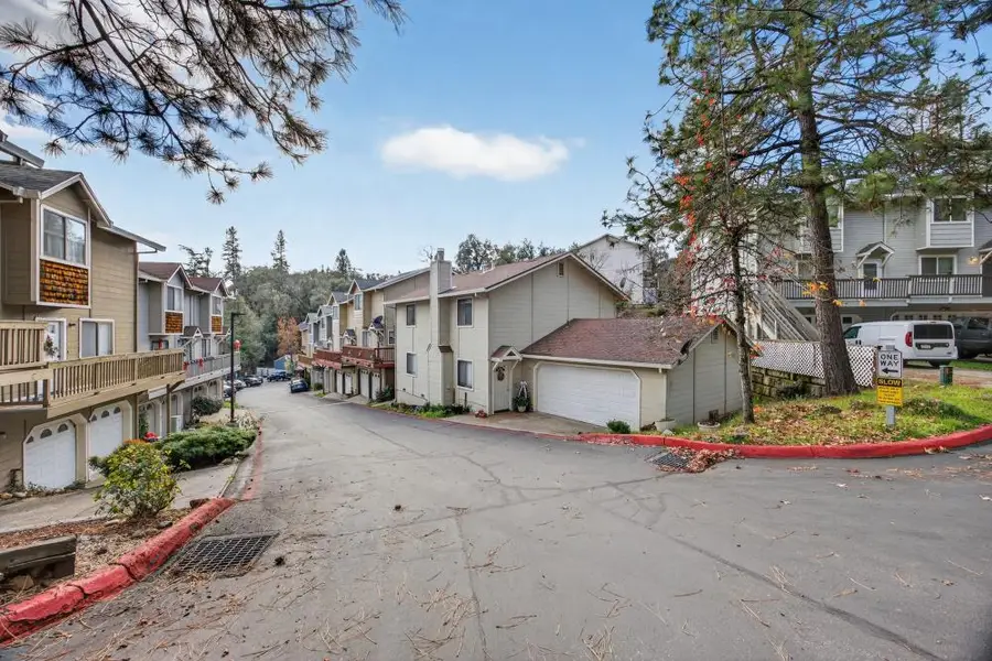 1301 Oak Ridge Drive, Colfax, CA 95713 - #2