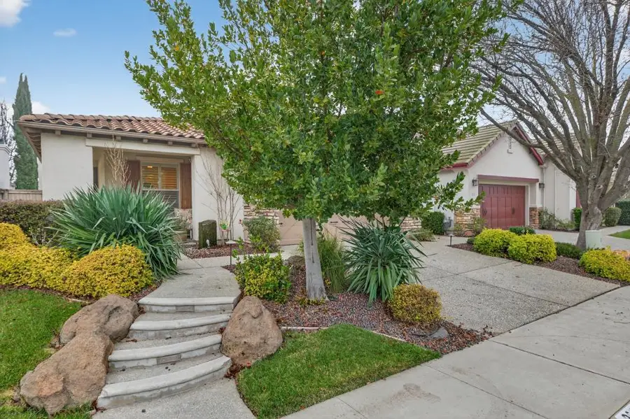 2217 Ryedale Lane, Sacramento, CA 95835 - Image #2