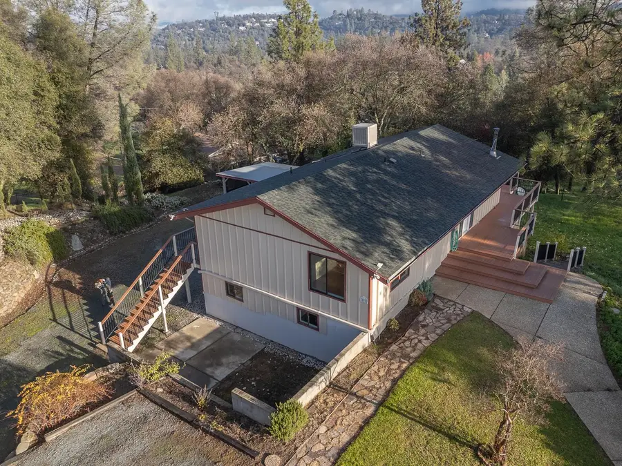 10988 Pleasant Valley Road, Penn Valley, CA 95946 - Image #2