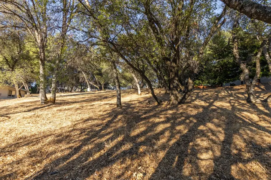 20253 Chaparral Circle, Lake Wildwood, CA 95946 - Image #3