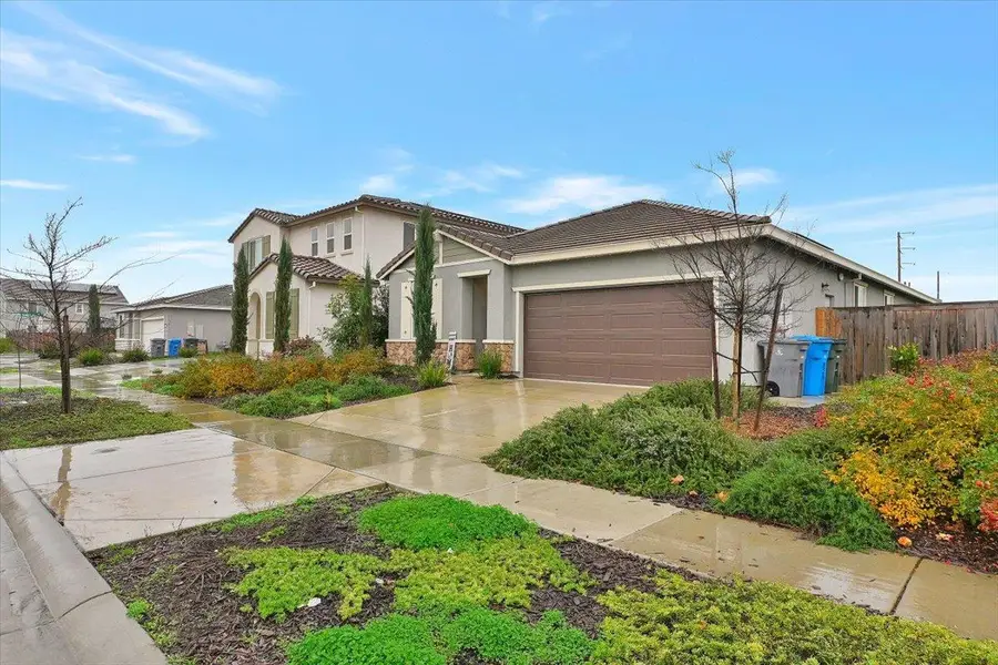 2064 Englebright Way, Plumas Lake, CA 95961 - Image #2