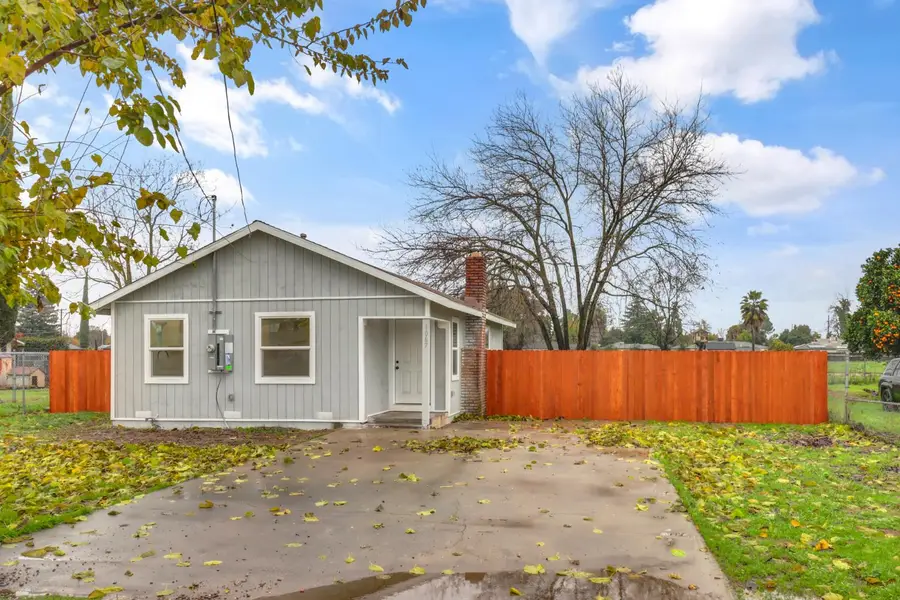 1067 Laurel Avenue, Olivehurst, CA 95961 - Image #2