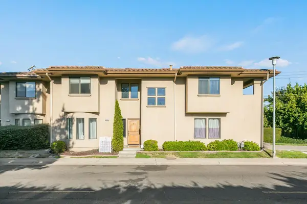 5081 Karbet Way, Sacramento, CA 95822