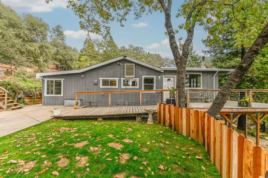18371 S Sugar Pine Drive, Pine Grove, CA 95665 - Image #3