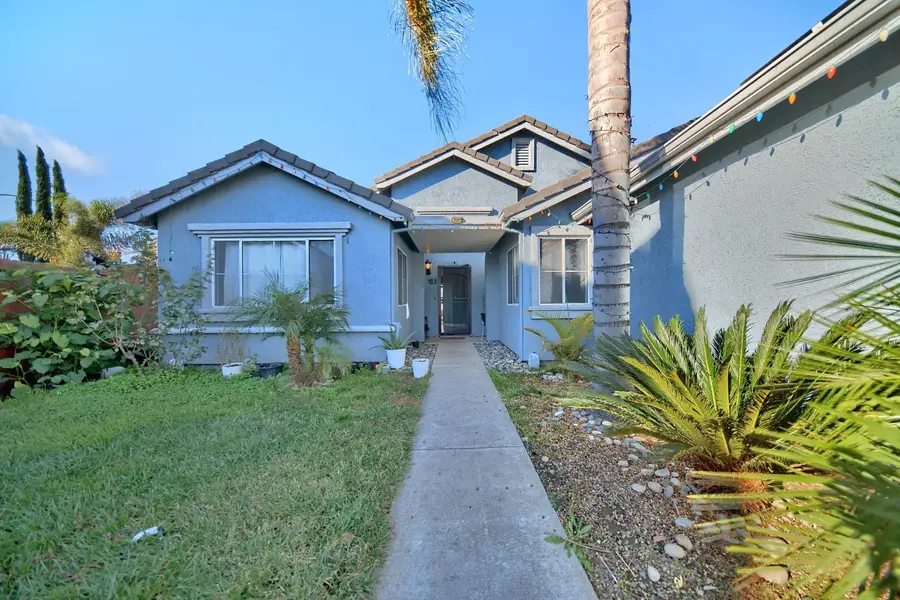 1238 Woodbury Lane, Stockton, CA 95206 - Image #2