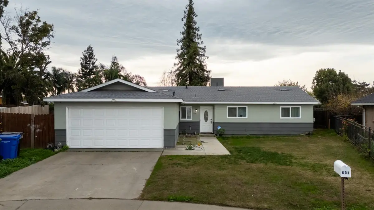 601 Summit, Modesto, CA 95357 - Image #1