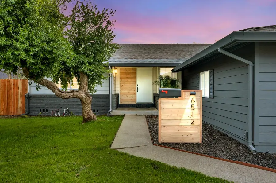 6512 Woodhurst Court, Citrus Heights, CA 95621 - Image #2