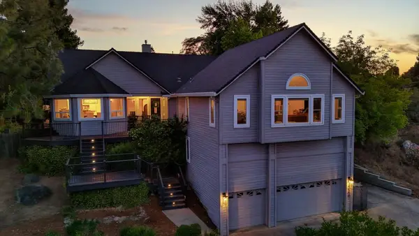 3300 Woodleigh Lane, Cameron Park, CA 95682