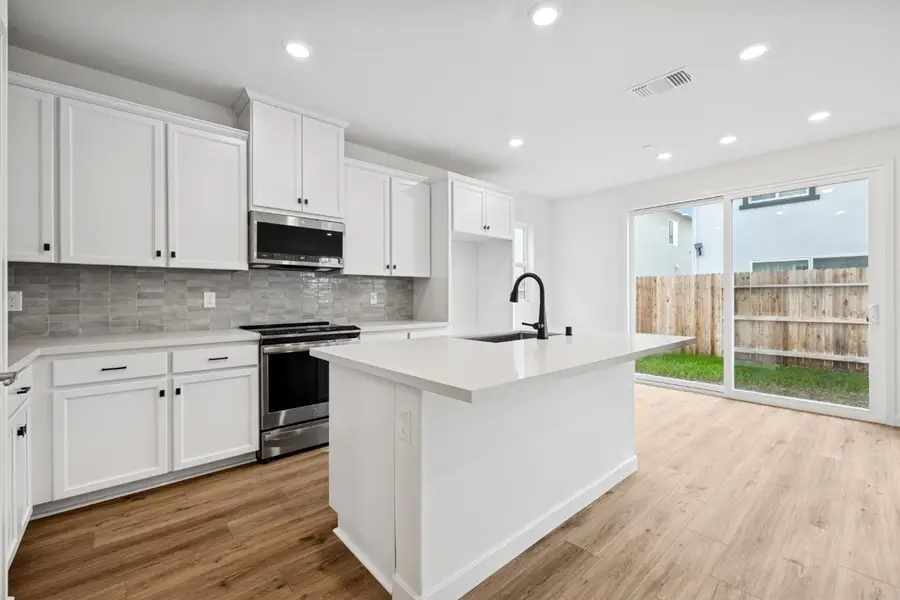 3412 Shaker Way, Sacramento, CA 95835 - Image #3