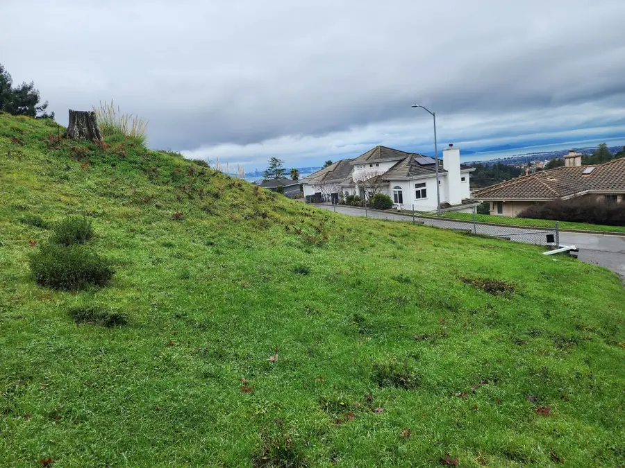 6002 Mazuela Drive, Oakland, CA 94611 - #2