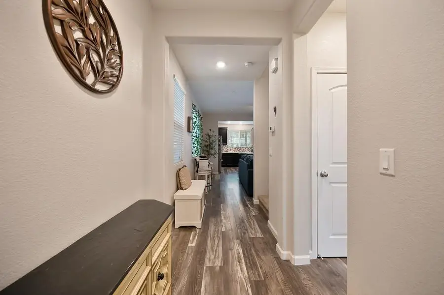 10904 Arrington Drive, Rancho Cordova, CA 95670 - Image #3