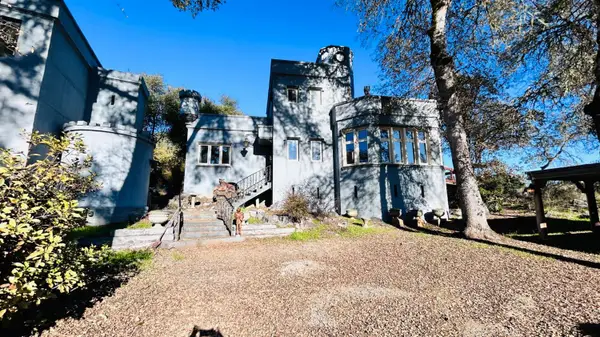 11145 S Rodesino Road, Mountain Ranch, CA 95246