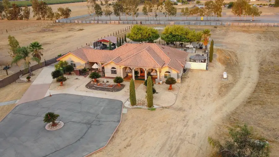 23452 Road 20, Chowchilla, CA 93610 - #2