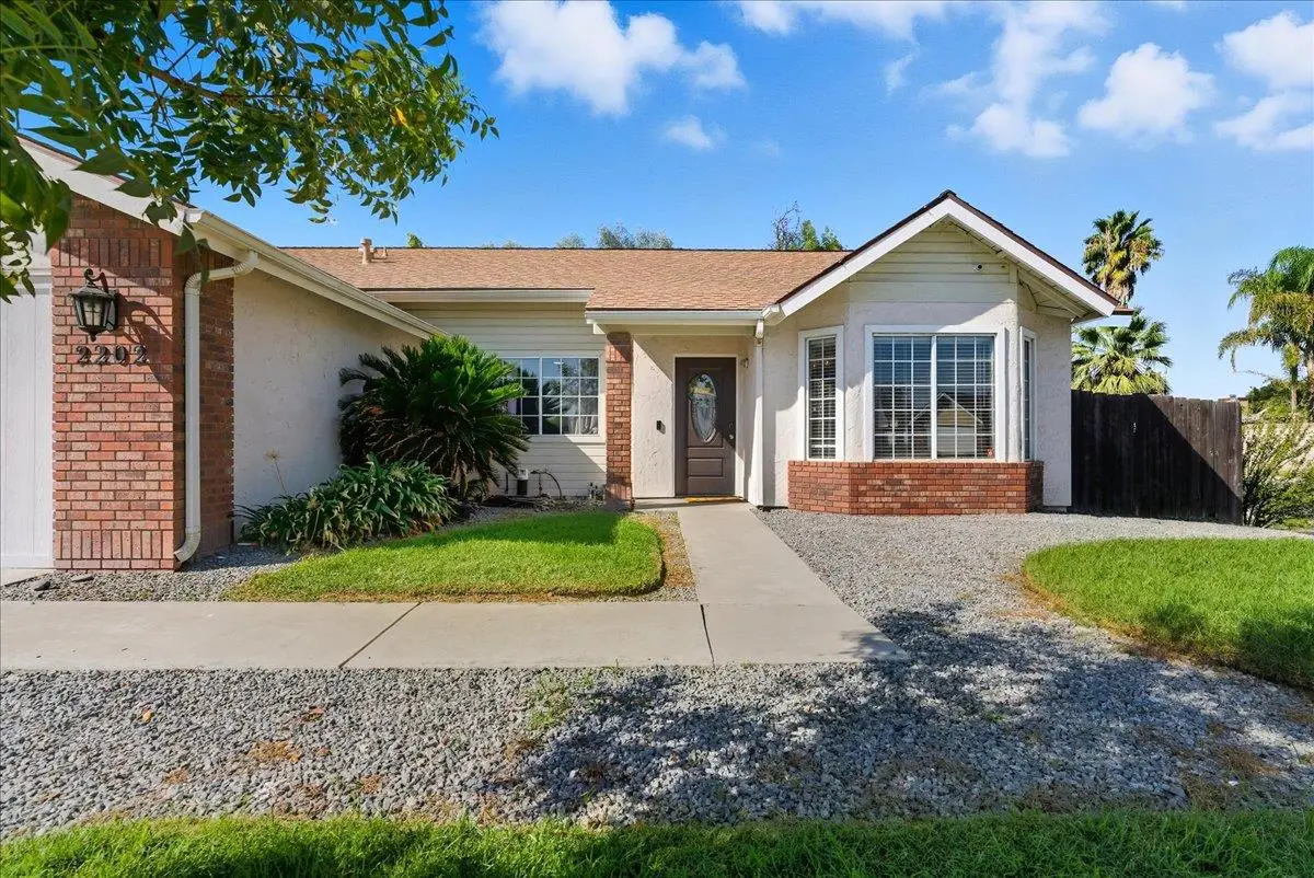 2202 Cottonwood Court, Hanford, CA 93230 - #1