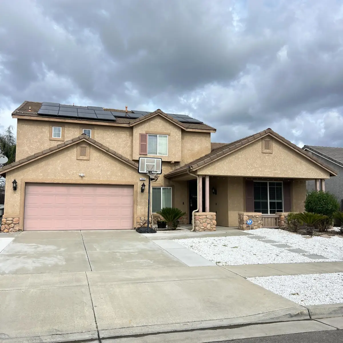 1950 W Rio Hondo Way, Hanford, CA 93230 - #1