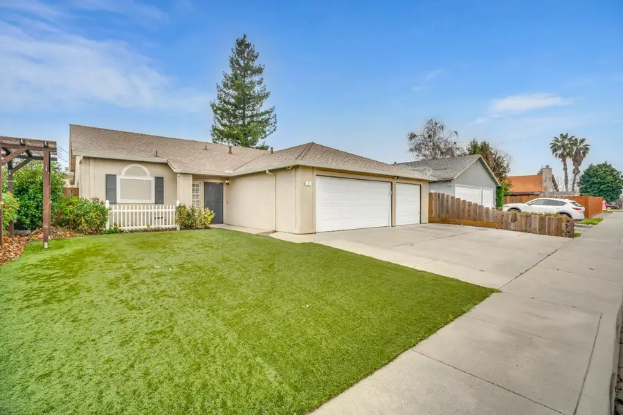 580 Shawn Vines Avenue, Oakdale, CA 95361 - Image #3