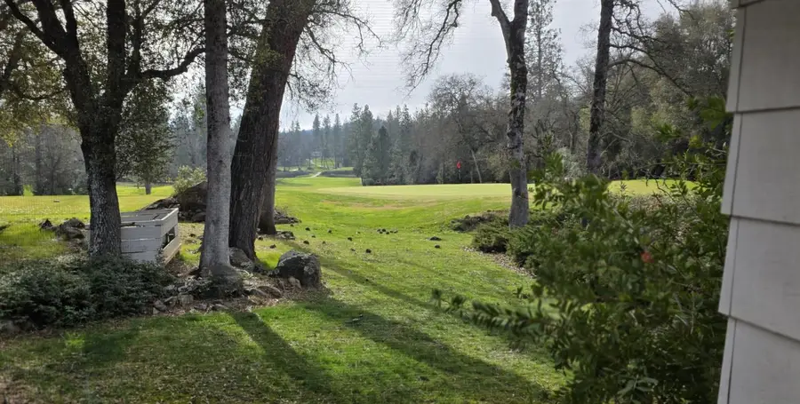 19193 Jayhawk Drive, Penn Valley, CA 95946 - Image #3