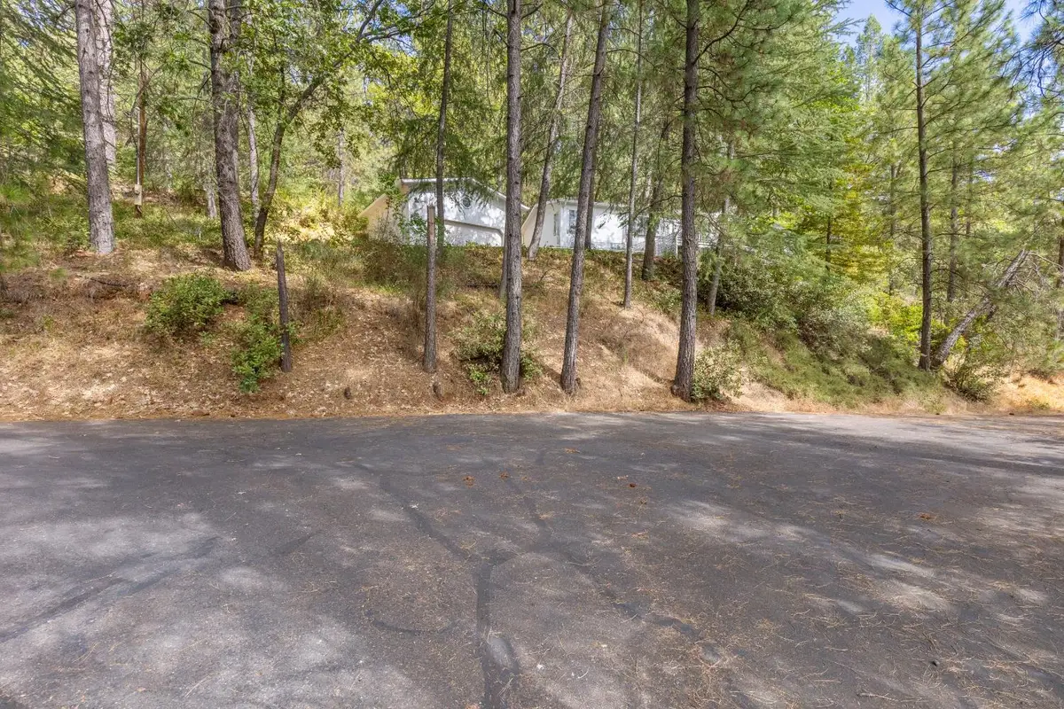 18506 Dunvegan Drive, Applegate, CA 95703 - Image #1