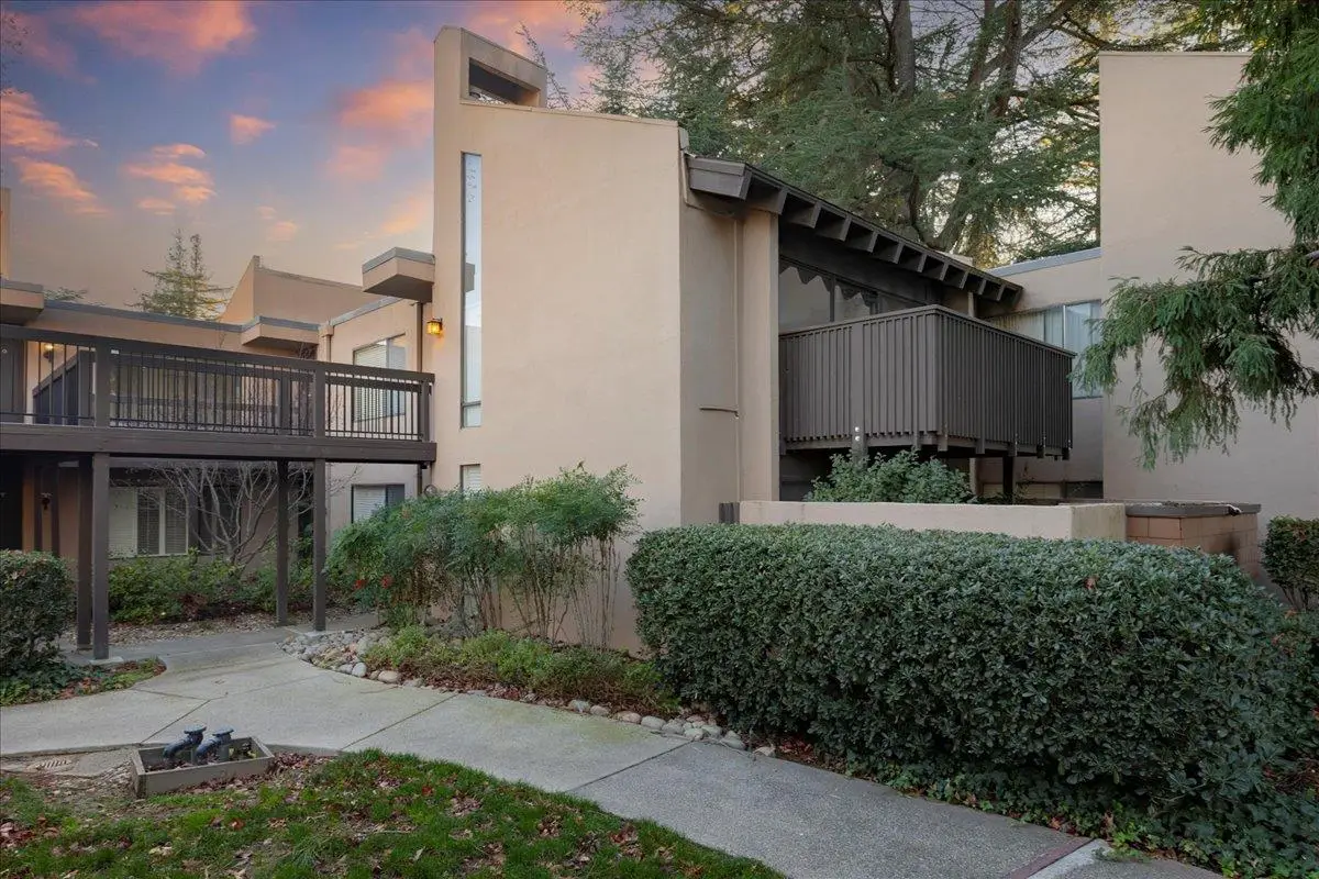 2200 Woodside Lane #12, Sacramento, CA 95825 - Image #1